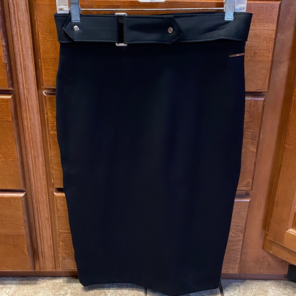 Elie Tahari Black Size 2 Pencil Skirt with Waist Belt Detail Career Office